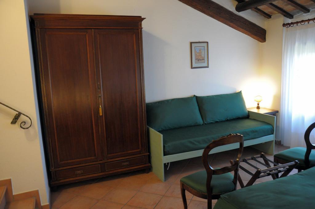 Agriturismo-R&B Corte Dei Gioghi Ferrara Ruang foto