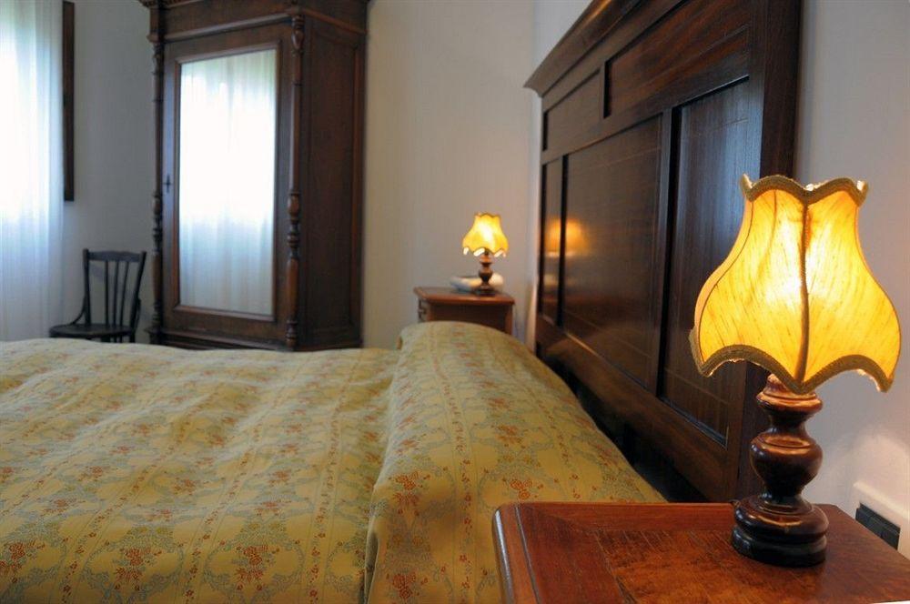 Agriturismo-R&B Corte Dei Gioghi Ferrara Bagian luar foto