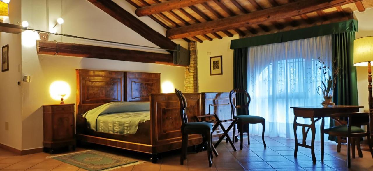 Agriturismo-R&B Corte Dei Gioghi Ferrara Bagian luar foto