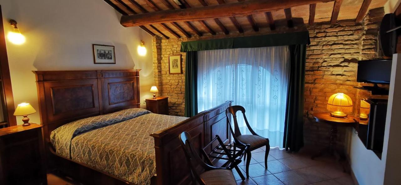 Agriturismo-R&B Corte Dei Gioghi Ferrara Bagian luar foto